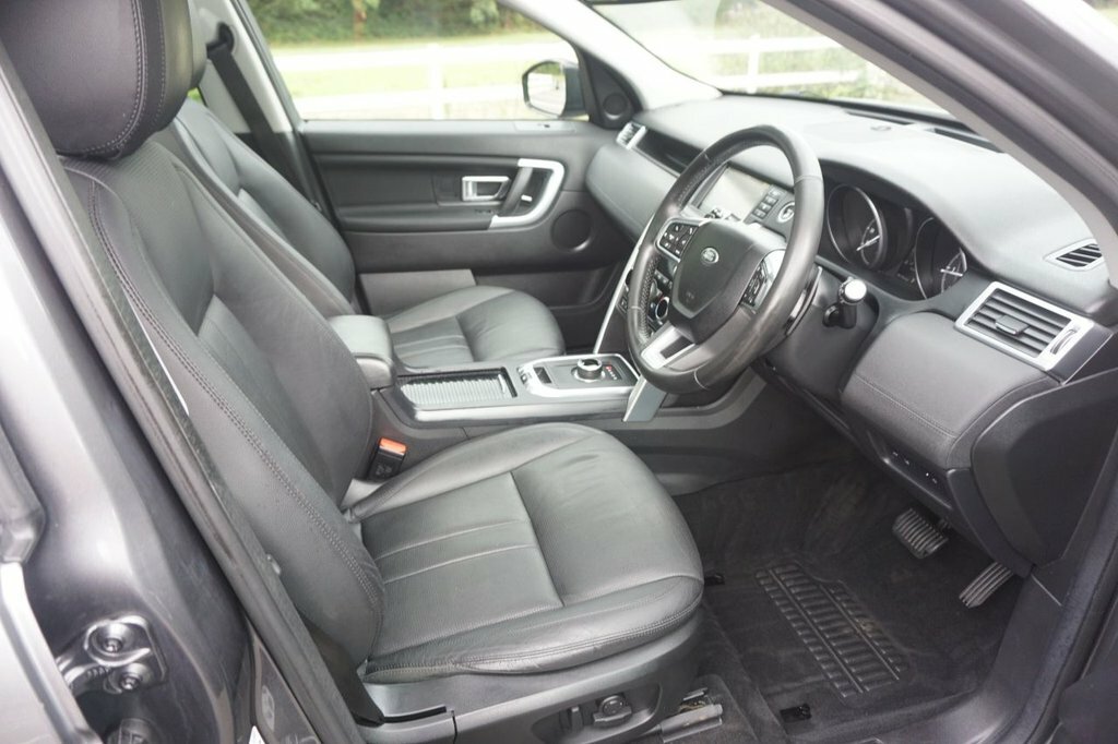 Land Rover Discovery Sport 2L Hse Grey #4