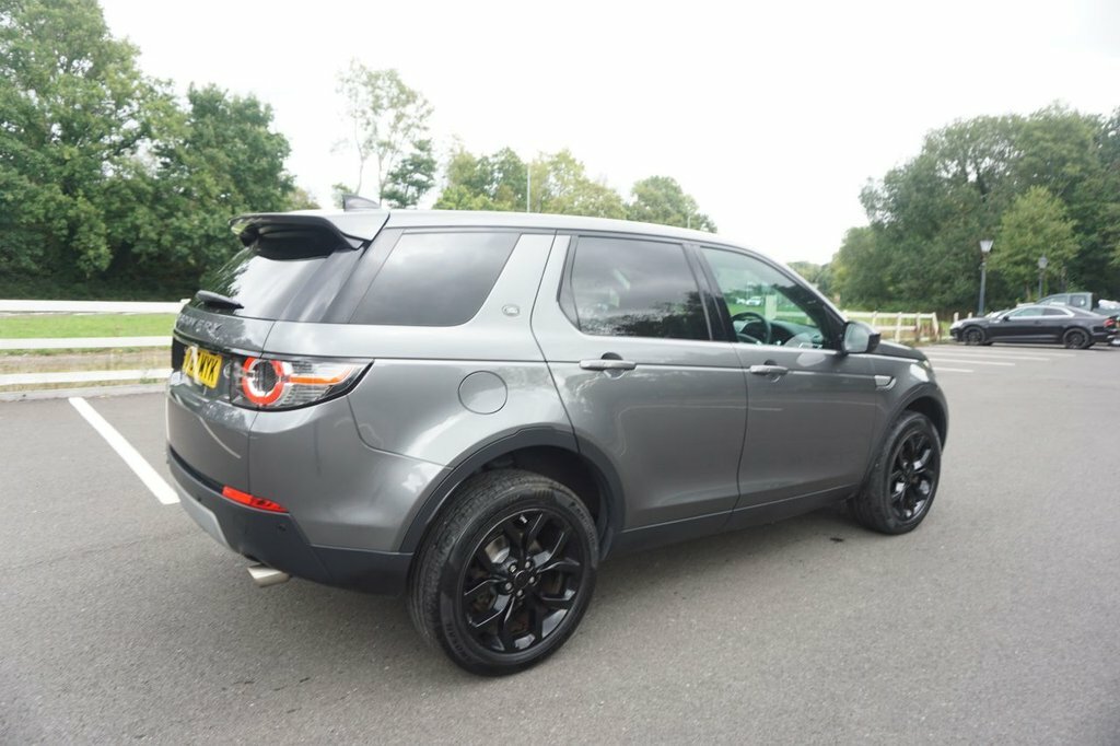Land Rover Discovery Sport 2L Hse Grey #2