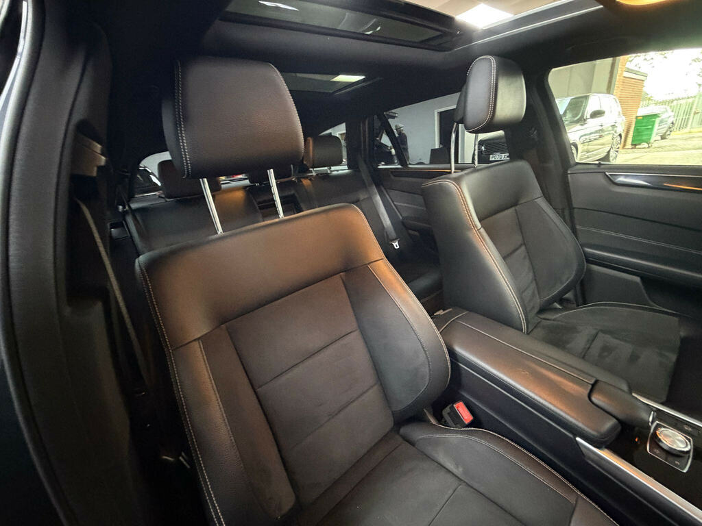 Mercedes-Benz E Class E220 Amg Night Edition Bluetec Black #22