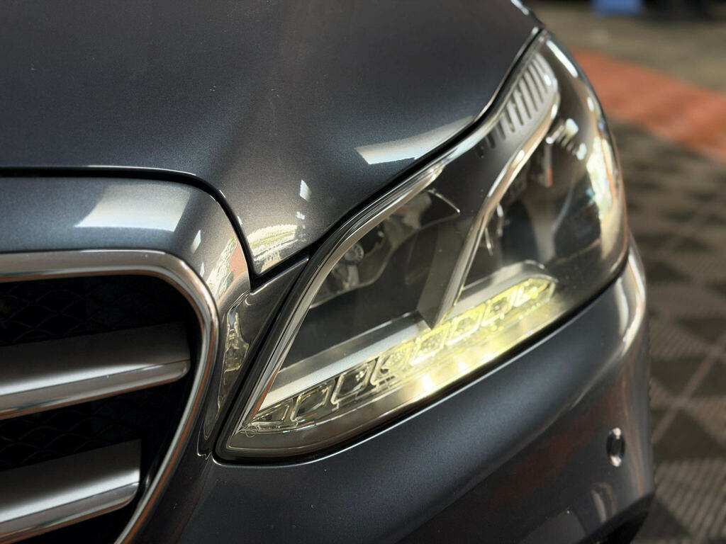Mercedes-Benz E Class E220 Amg Night Edition Bluetec Black #75