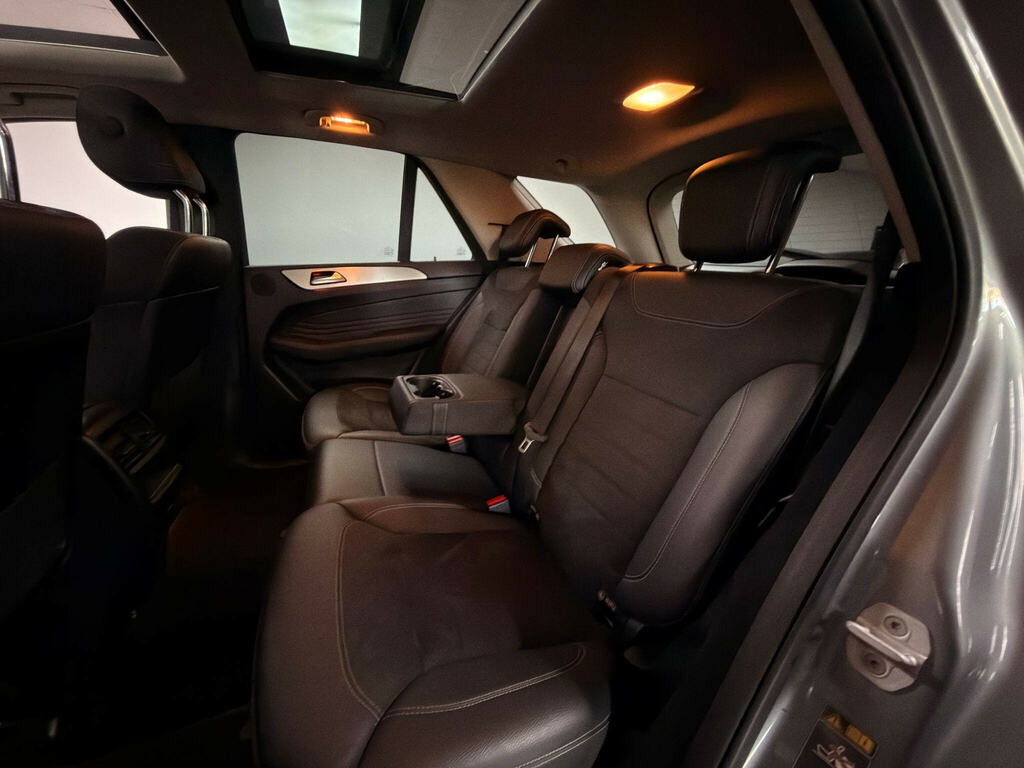 Mercedes-Benz M Class Black #23