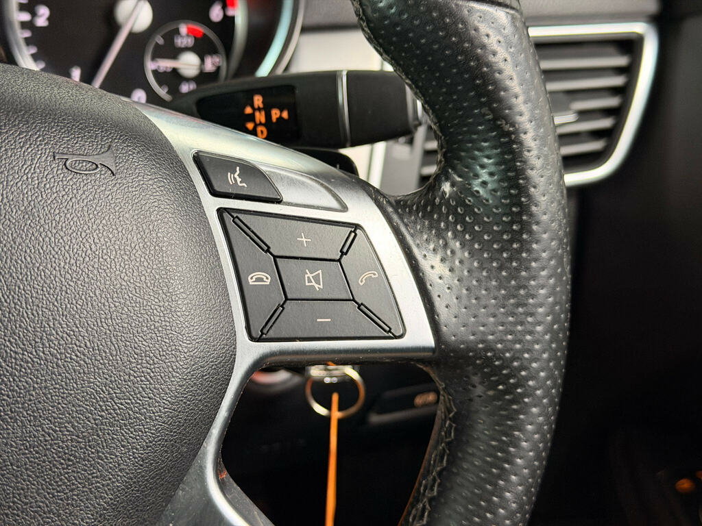 Mercedes-Benz M Class Black #36