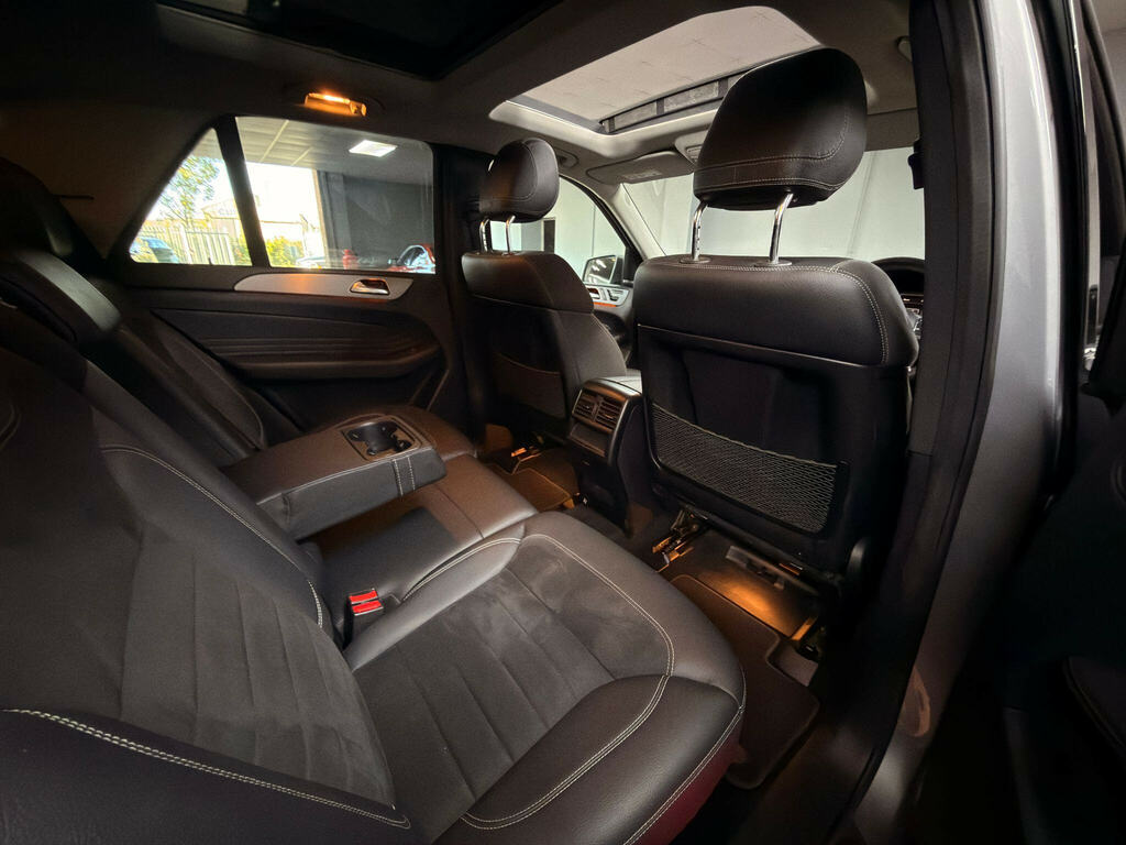 Mercedes-Benz M Class Black #25