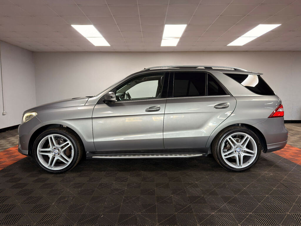 Mercedes-Benz M Class Black #9