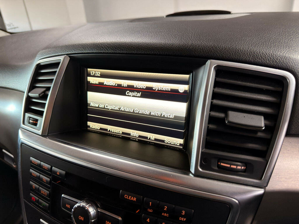 Mercedes-Benz M Class Black #58