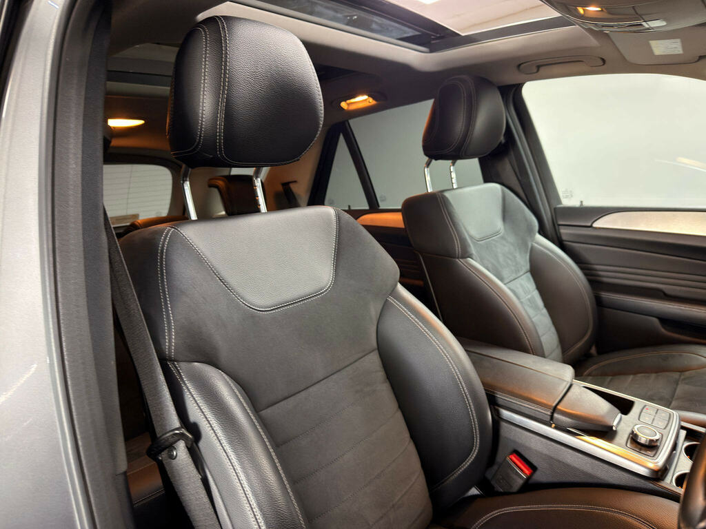 Mercedes-Benz M Class Black #20