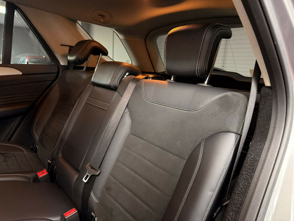 Mercedes-Benz M Class Black #32