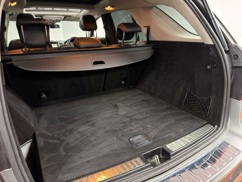Mercedes-Benz M Class Black #62