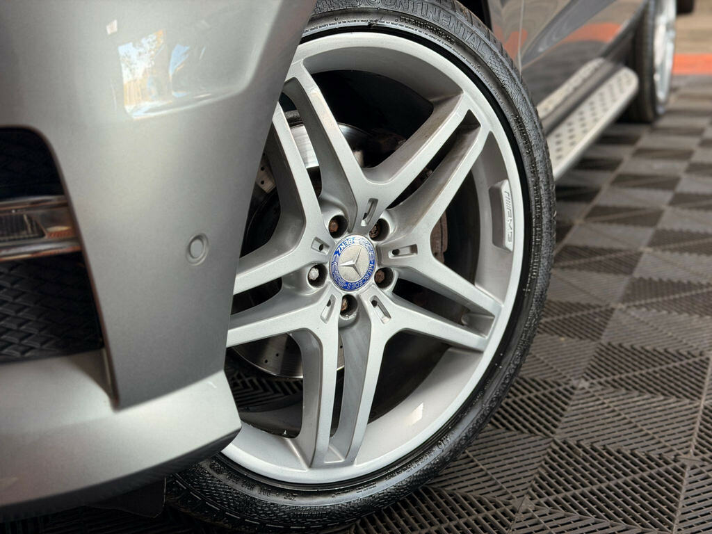 Mercedes-Benz M Class Black #46