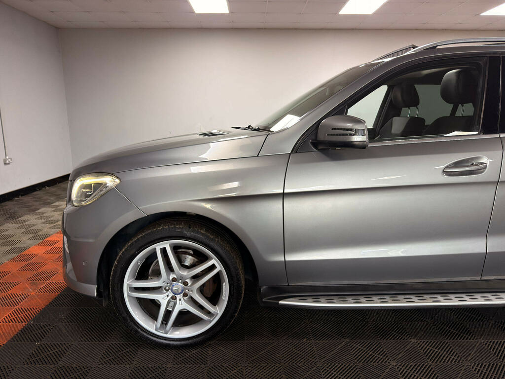Mercedes-Benz M Class 3.0 Ml350 V6 Bluetec Amg Line Suv G-tro Silver #3