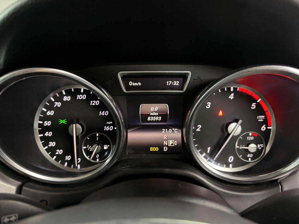 Mercedes-Benz M Class Black #59