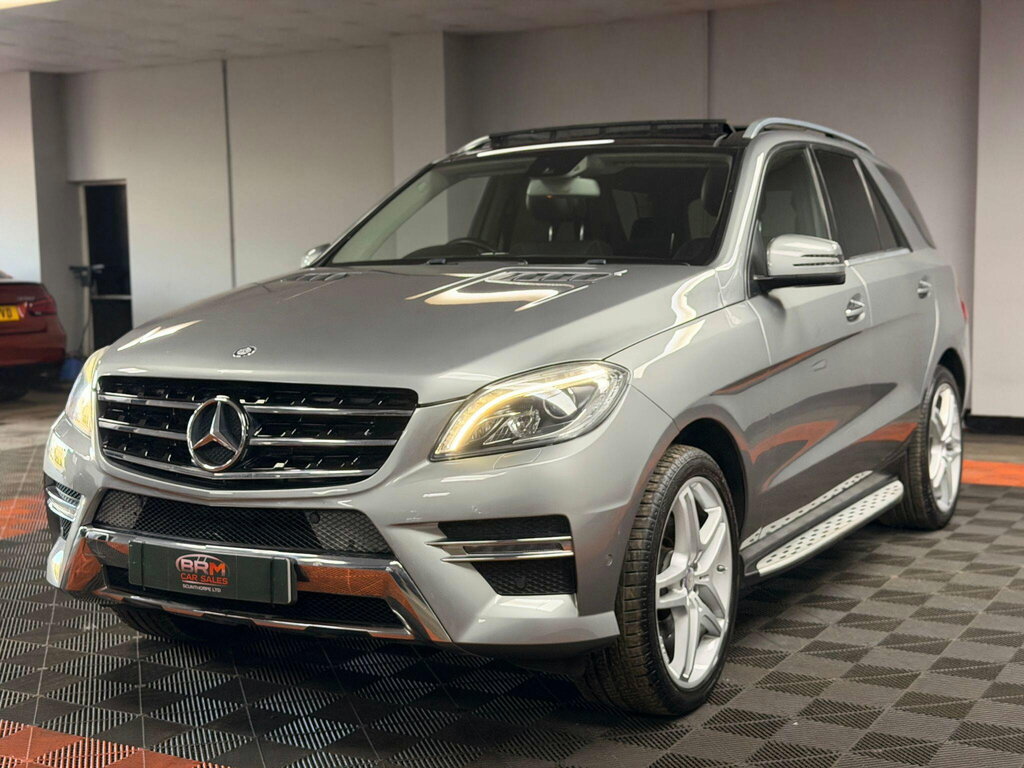 Mercedes-Benz M Class Black #7