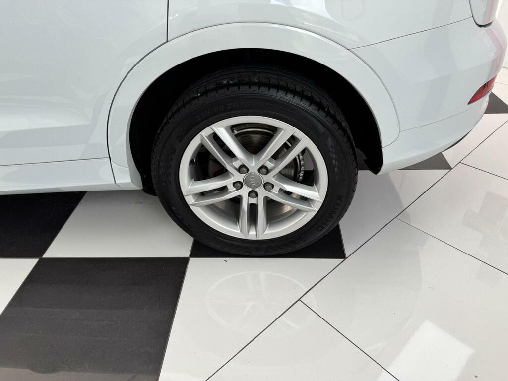 Audi Q3 2.0L Tdi Quattro Se 175 Bhp Grey #37