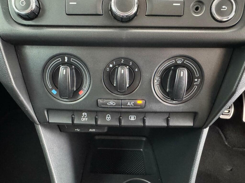 Skoda Rapid Spaceback 1.6 Tdi Se Dsg Euro 5 Blue #22