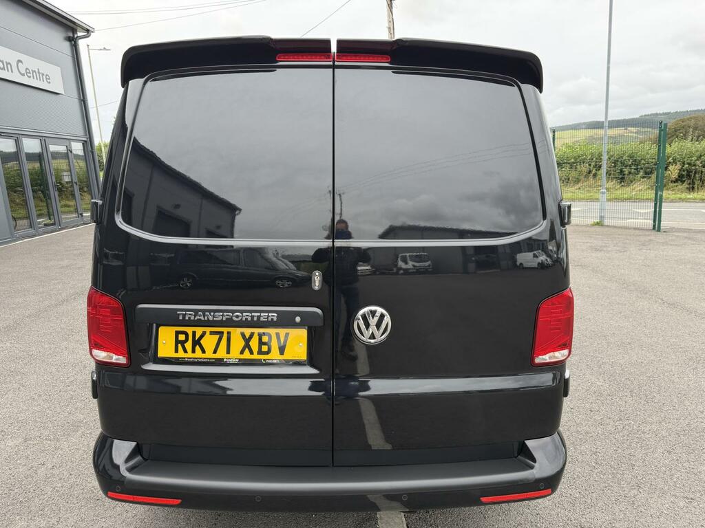 Volkswagen Transporter 2.0 Tdi 150 6 Speed Highline Panel Van Black #4