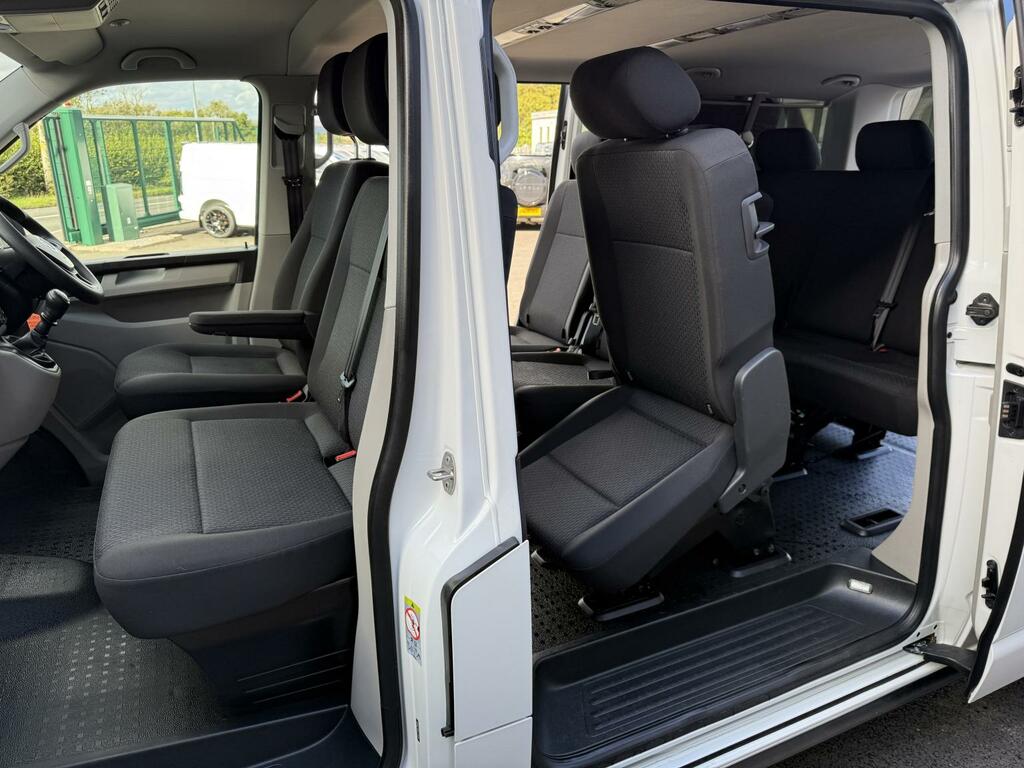 Volkswagen Transporter Shuttle Transporter T32 Se Tdi Bluemotion Technology Semi- Silver #18