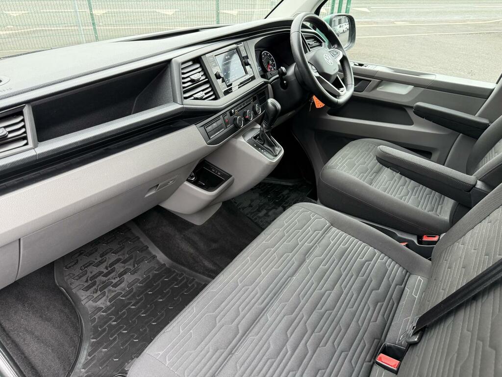 Volkswagen Transporter Shuttle 2.0 Tdi 150Ps Se Minibus Dsg Grey #27