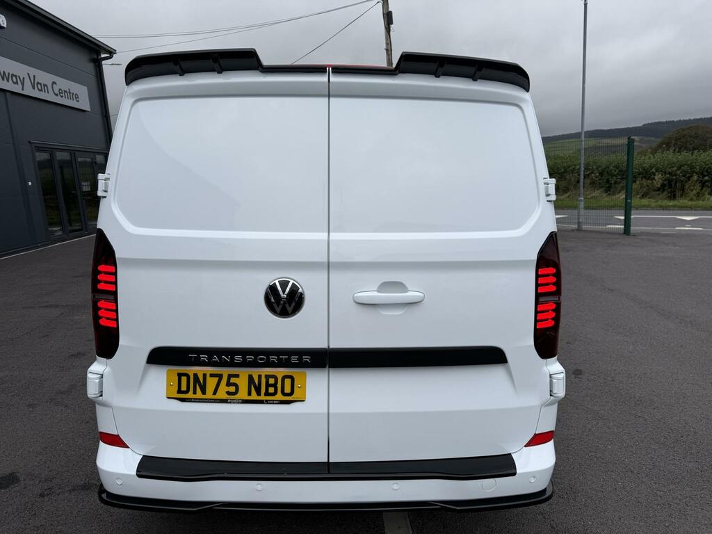 Volkswagen Transporter 2.0 Tdi T7 110 6 Speed Commerce Panel Van Dies White #5