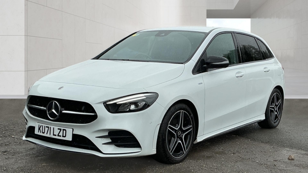Mercedes-Benz B Class 1.3 B 200 Amg Line Edition Executive White