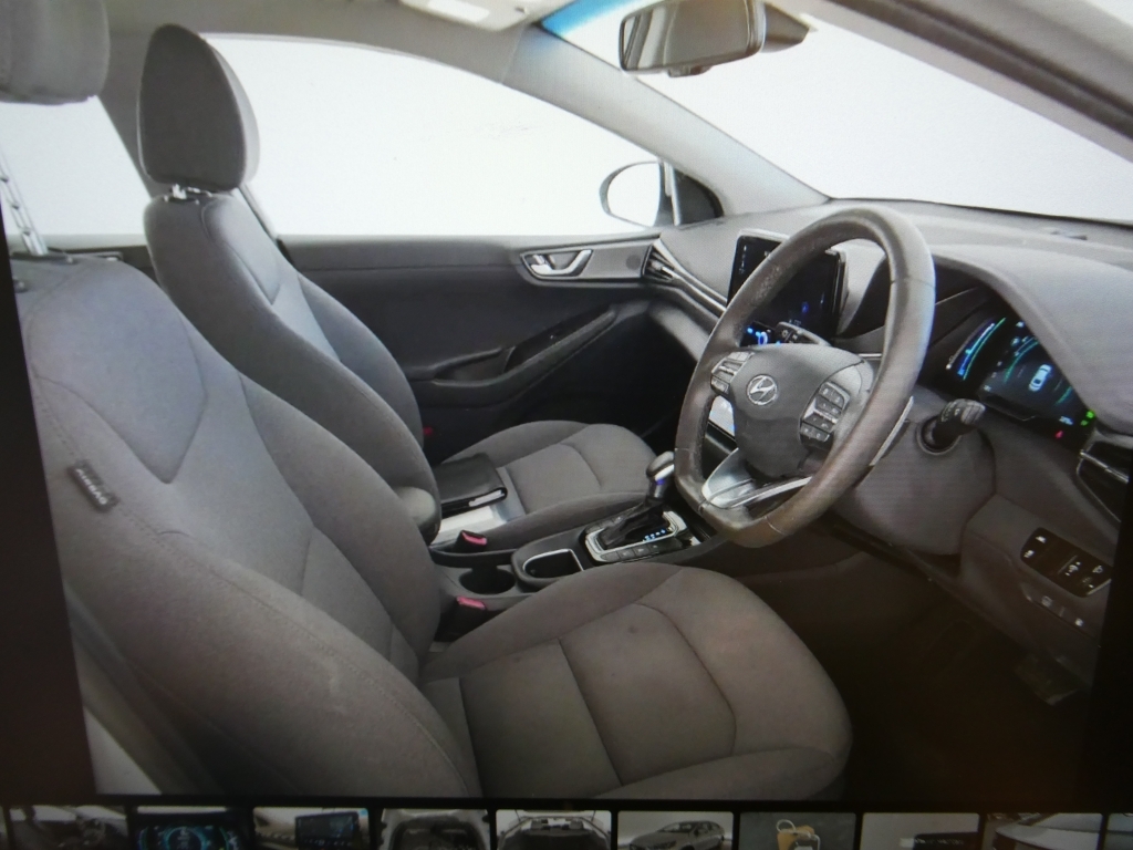 Hyundai Ioniq 1.6 Premium Mhev Silver #2