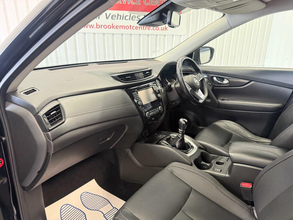 Nissan X-Trail X-trail Tekna Dci Cvt Red #9