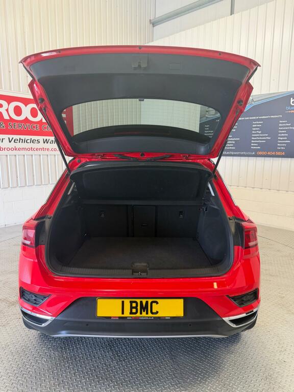 Volkswagen T-Roc Hatchback Black #9