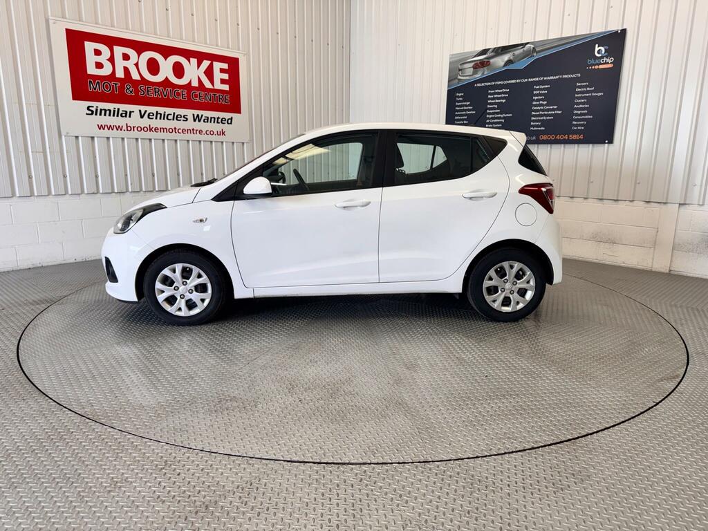 Hyundai I10 1.2 Se Euro 5 White #4