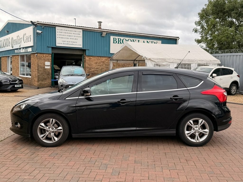 Ford Focus 1.0 125 Ecoboost Zetec Black #2