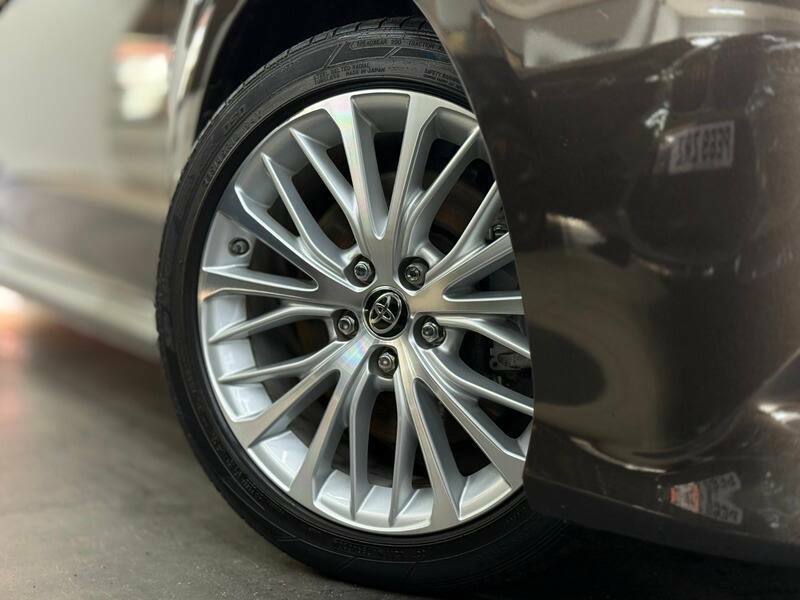 Toyota Camry Excel Black #5