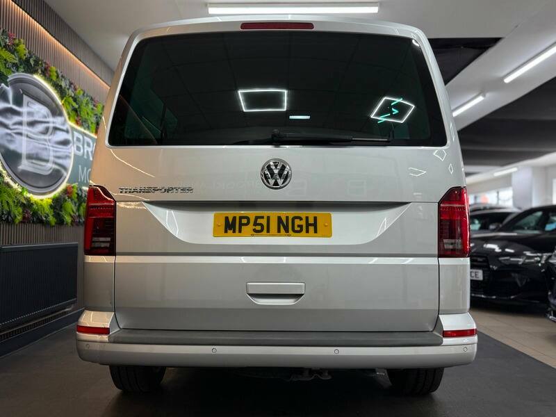 Volkswagen Transporter Shuttle 2.0 Tdi 150Ps Se Minibus Dsg Black #9