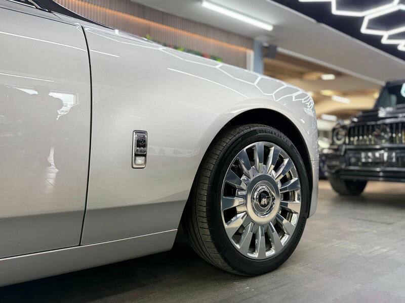 Rolls-Royce Phantom 4dr Auto Grey #3