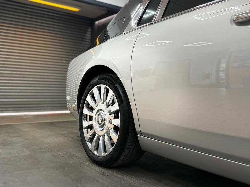 Rolls-Royce Phantom 4dr Auto Grey #5