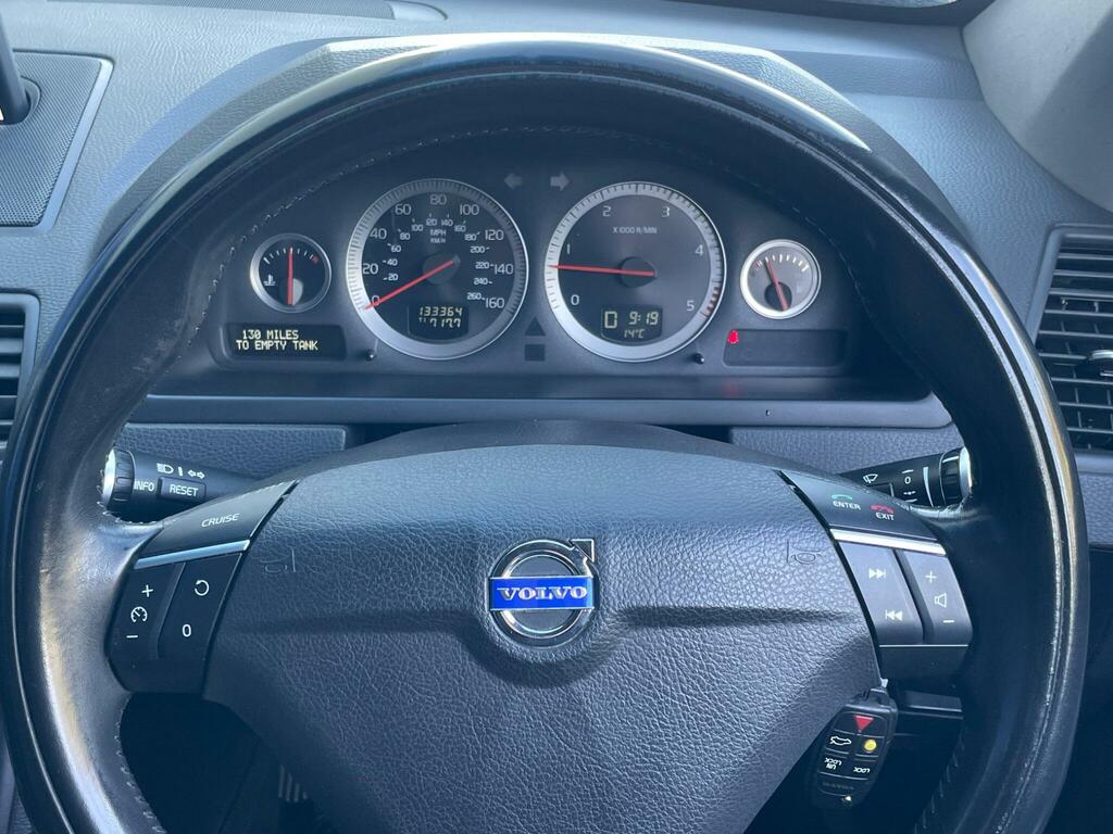Volvo XC90 Executive Black #18