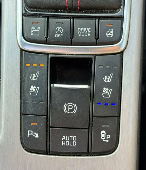 Kia Optima Estate Black #28