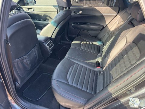 Kia Optima Estate Black #13
