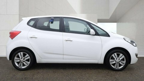 Hyundai Ix20 1.4 Style Hatchback White #4