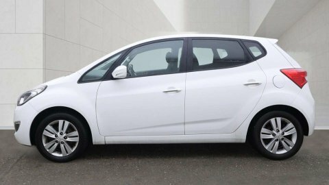 Hyundai Ix20 1.4 Style Hatchback White #5