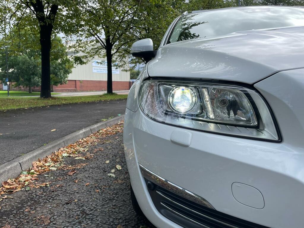Volvo V70 2.0 D4 Se Lux Black #12