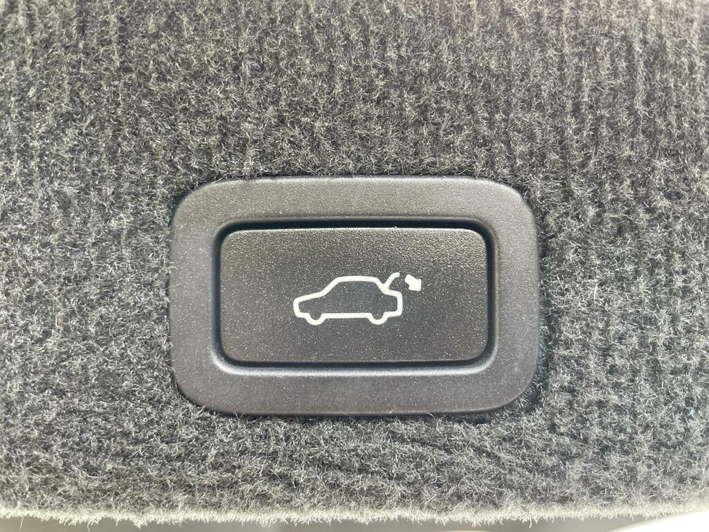Volvo V70 2.0 D4 Se Lux Black #49