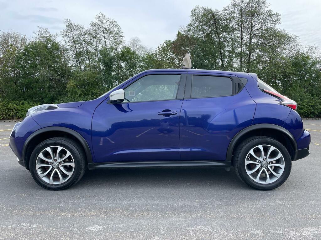 Nissan Juke Tekna Blue #4