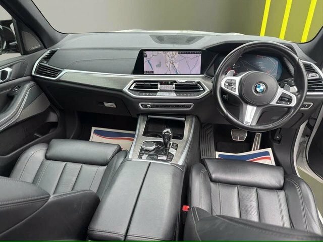 BMW X5 M50d White #9