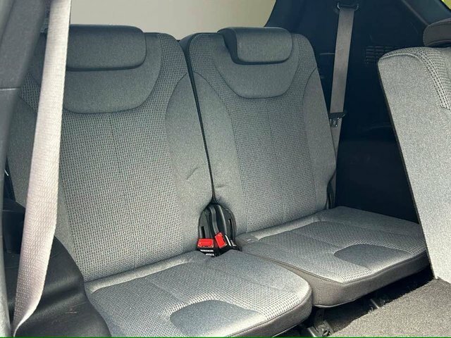 Hyundai Santa Fe Premium Se White #11