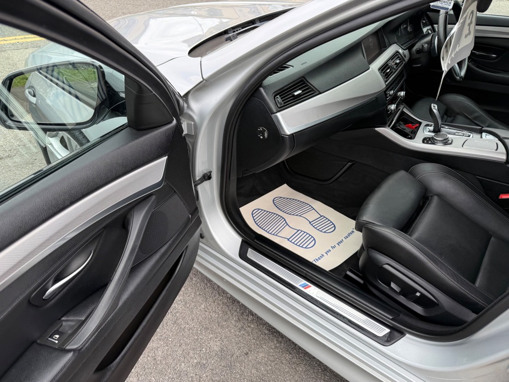 BMW 5 Series M Sport Grey #34