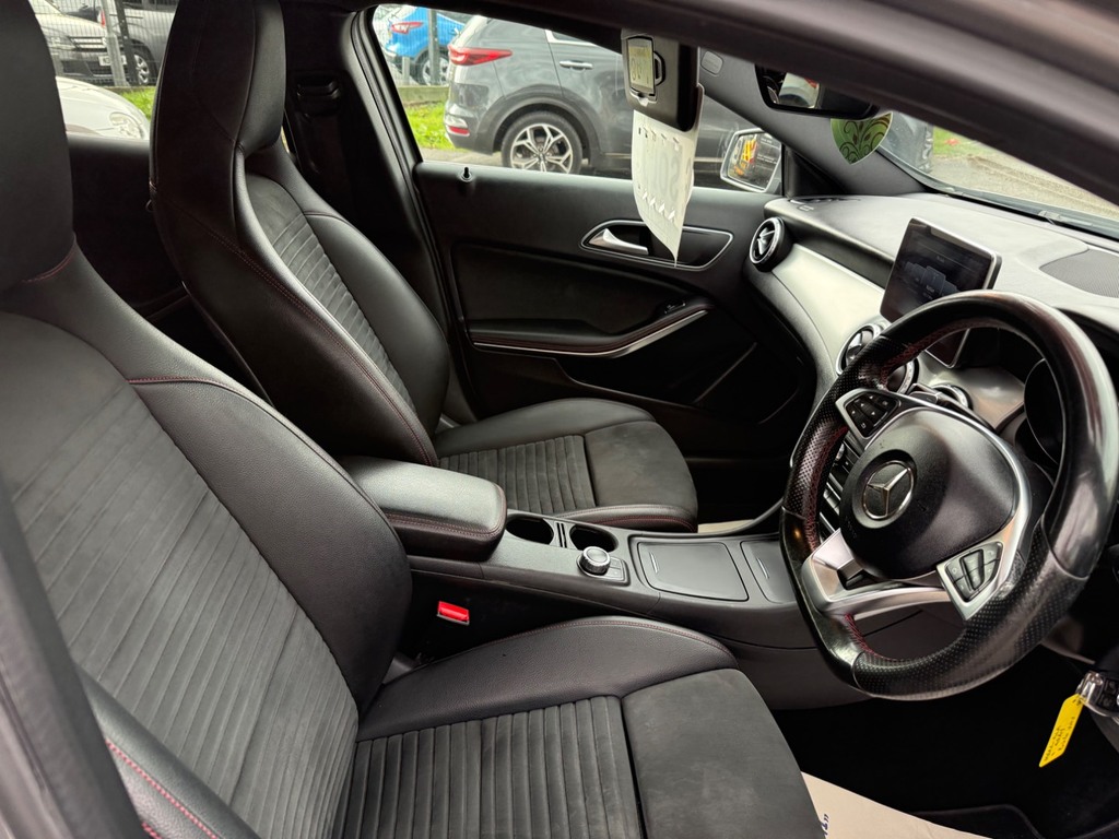 Mercedes-Benz GLA Class 2L Amg Line Black #22