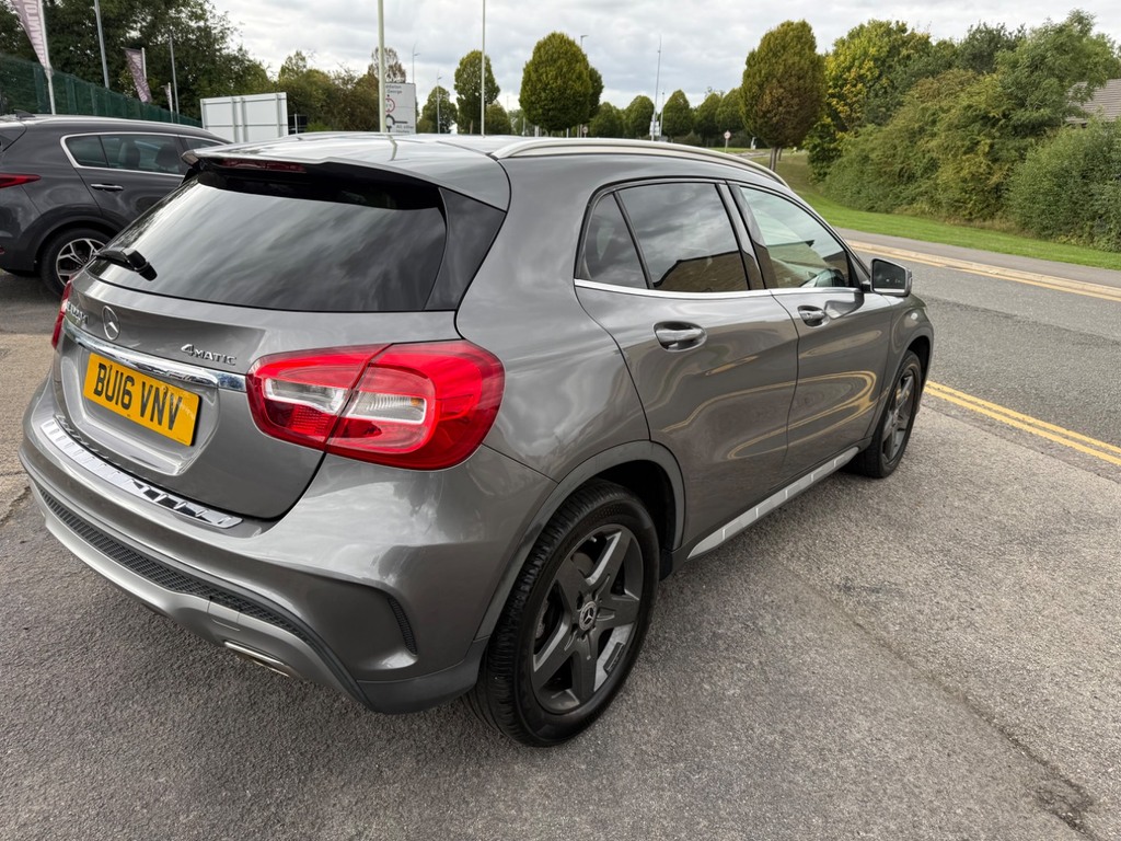 Mercedes-Benz GLA Class 2L Amg Line Black #7