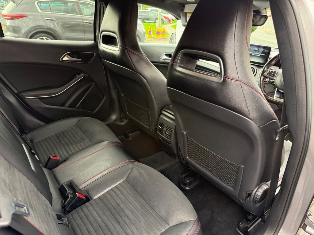 Mercedes-Benz GLA Class 2L Amg Line Black #33