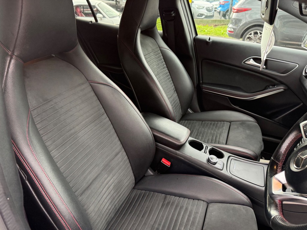 Mercedes-Benz GLA Class 2L Amg Line Black #23