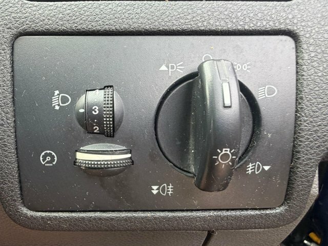 Ford C-Max 1.6 16V Zetec Silver #23