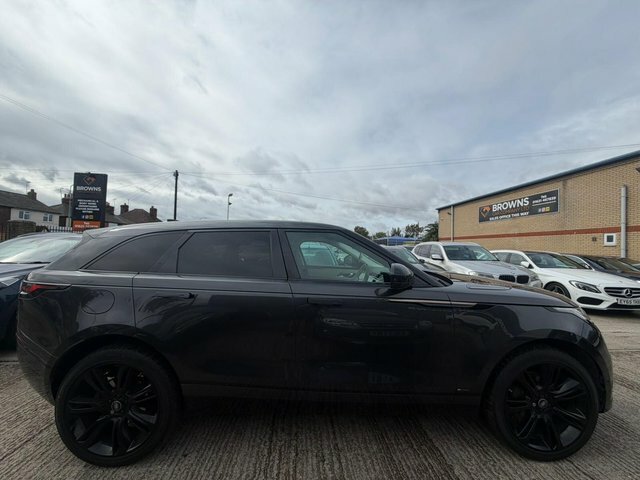 Land Rover Range Rover Velar Core Black #7
