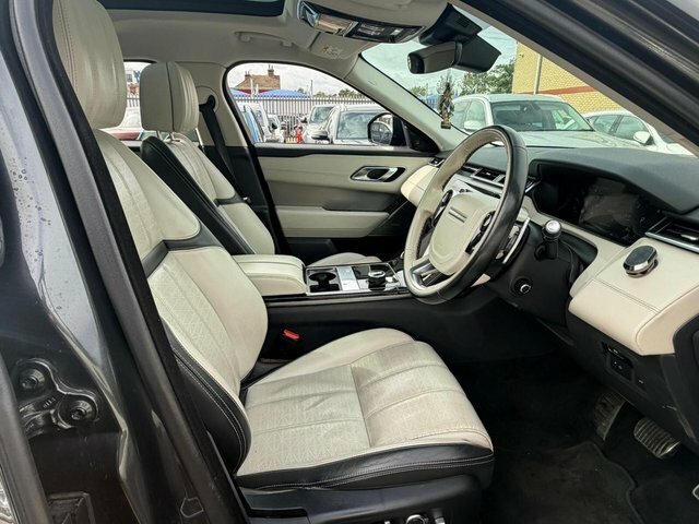 Land Rover Range Rover Velar Core Black #11